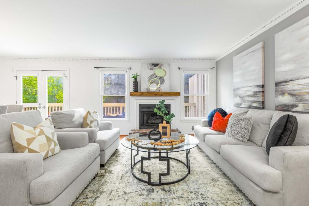 1341 Sheffield Glen Way NE