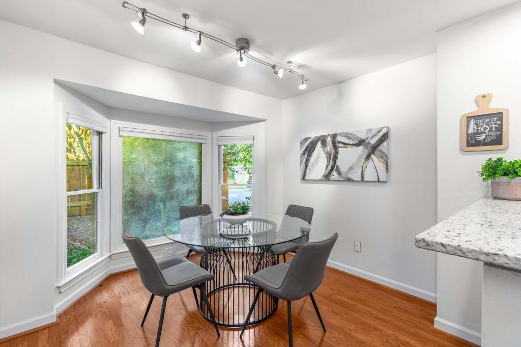 1341 Sheffield Glen Way NE