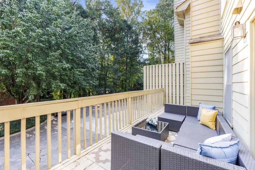 1341 Sheffield Glen Way NE