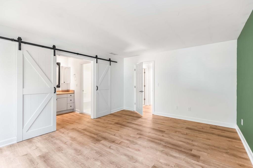 1341 Sheffield Glen Way NE