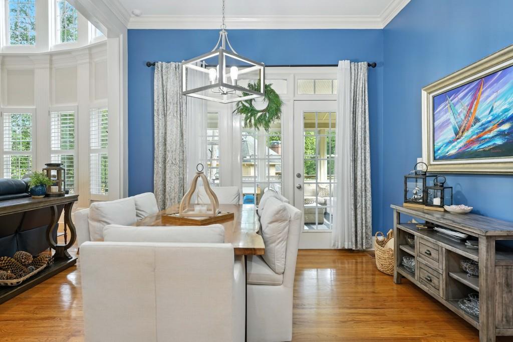 5453 Dunwoody Glen Court
