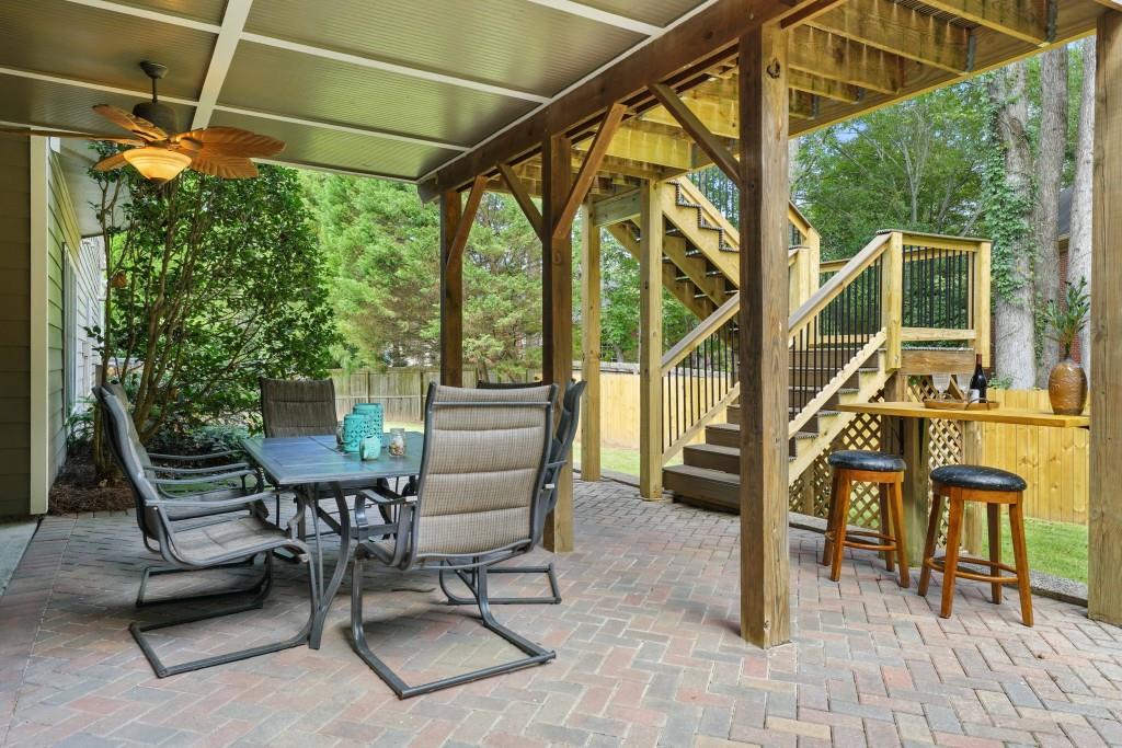 5453 Dunwoody Glen Court