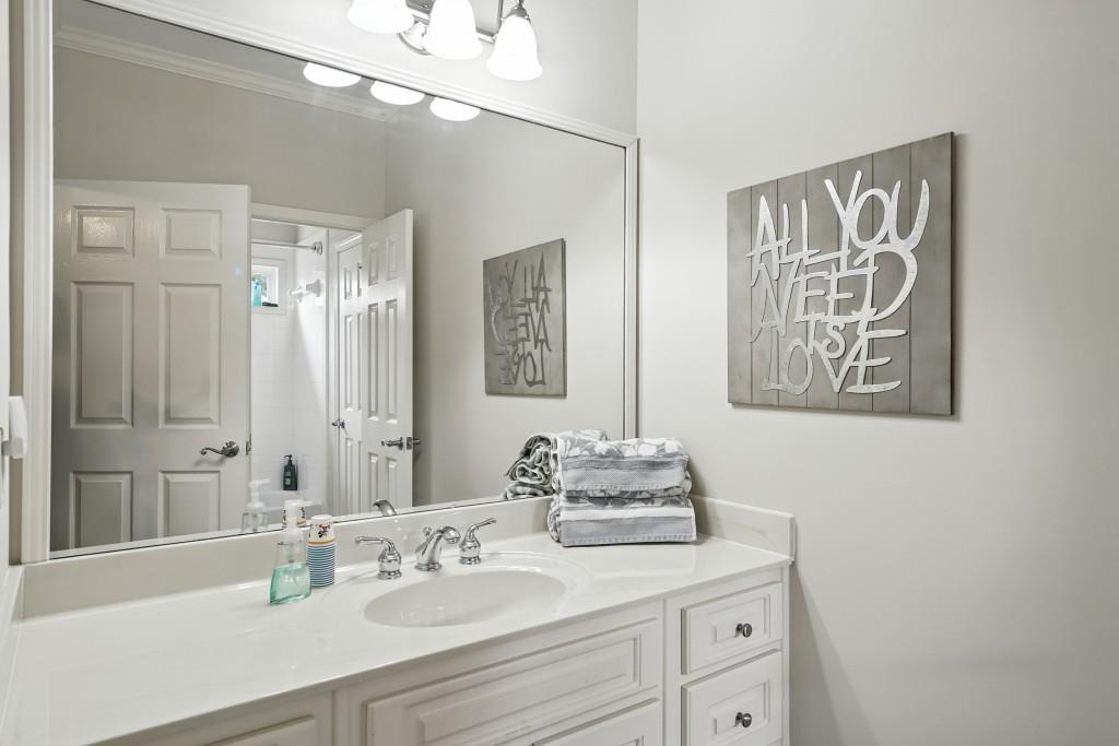 5453 Dunwoody Glen Court