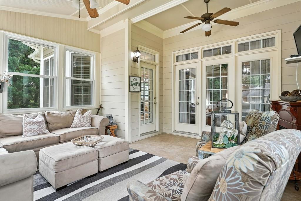 5453 Dunwoody Glen Court
