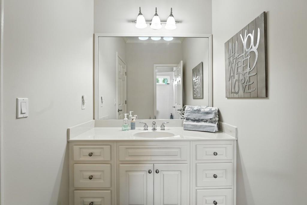 5453 Dunwoody Glen Court