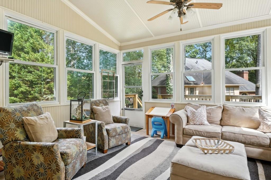 5453 Dunwoody Glen Court