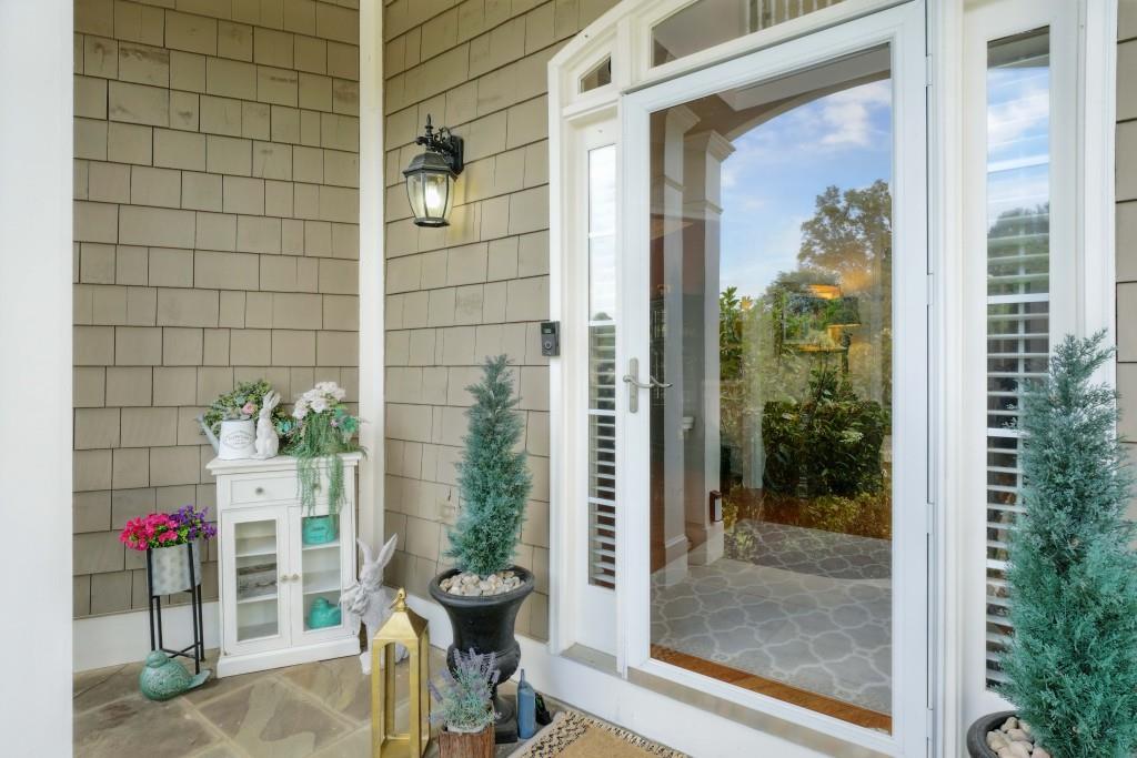 5453 Dunwoody Glen Court
