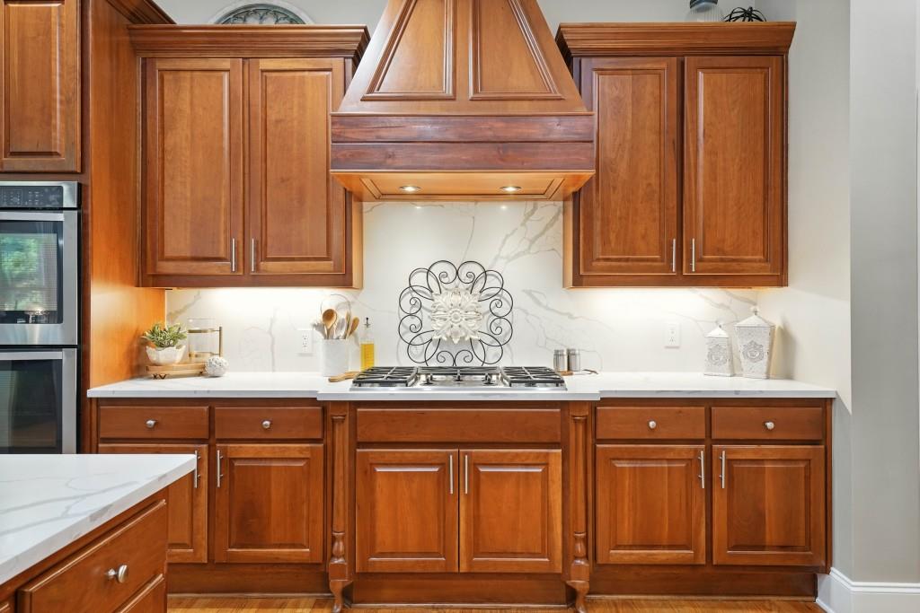 5453 Dunwoody Glen Court