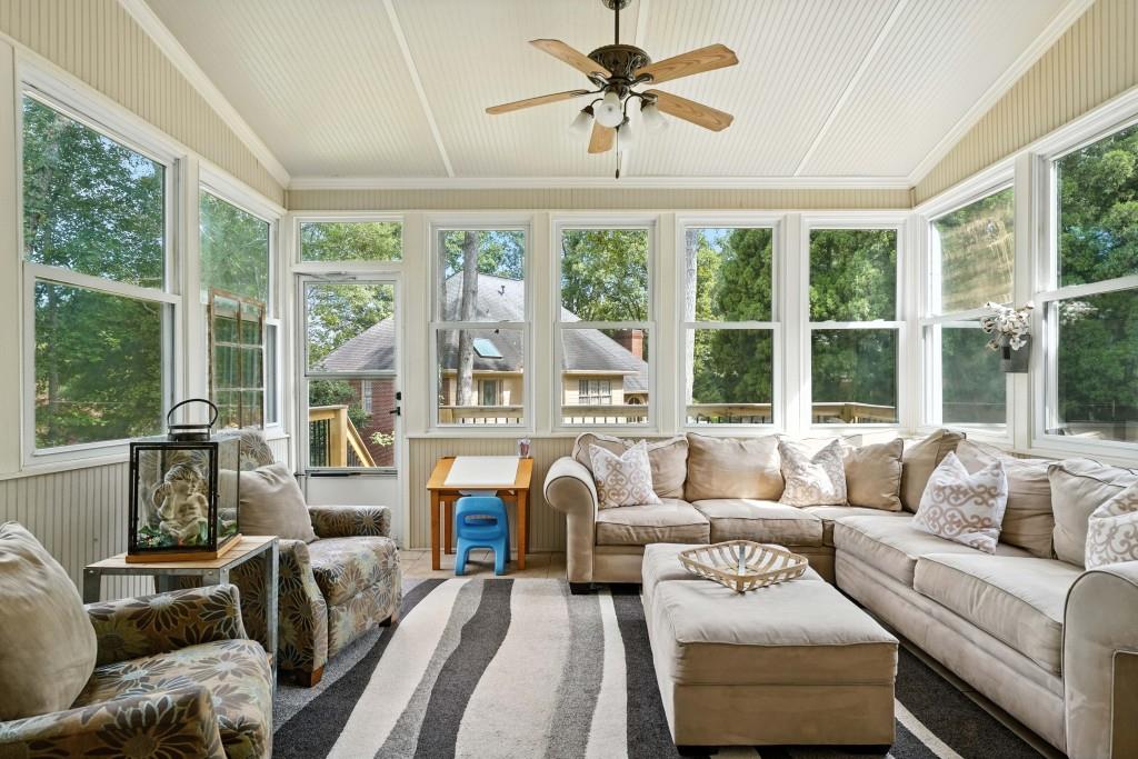 5453 Dunwoody Glen Court