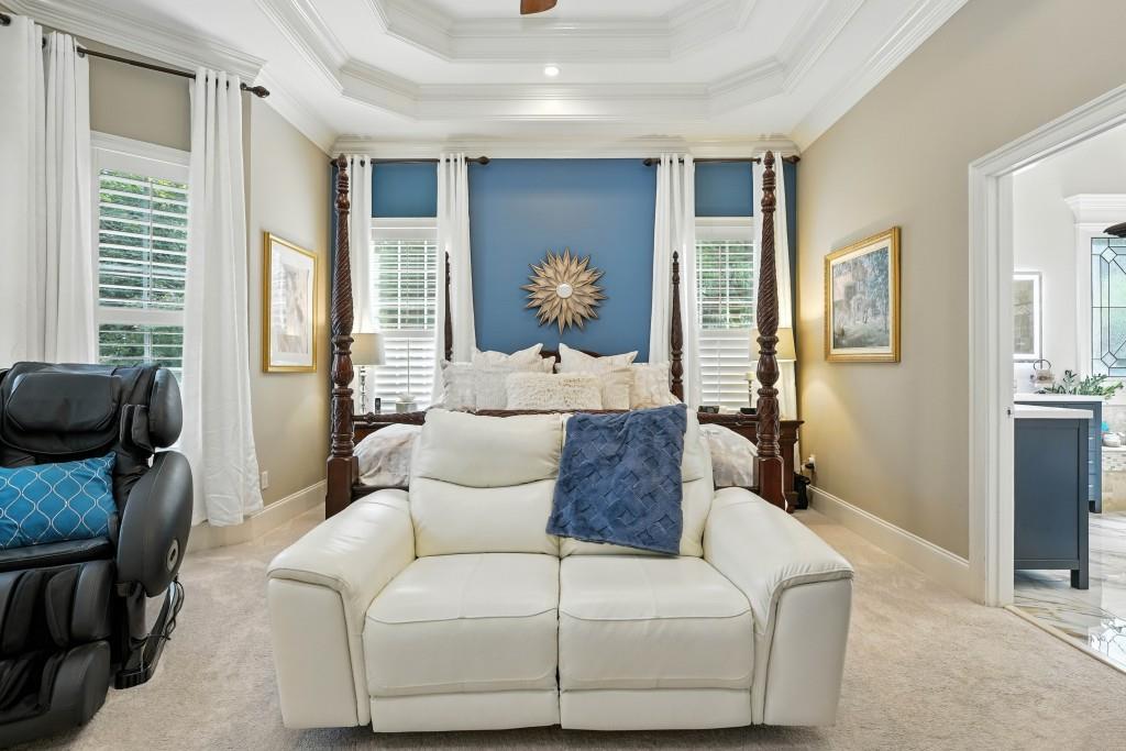 5453 Dunwoody Glen Court