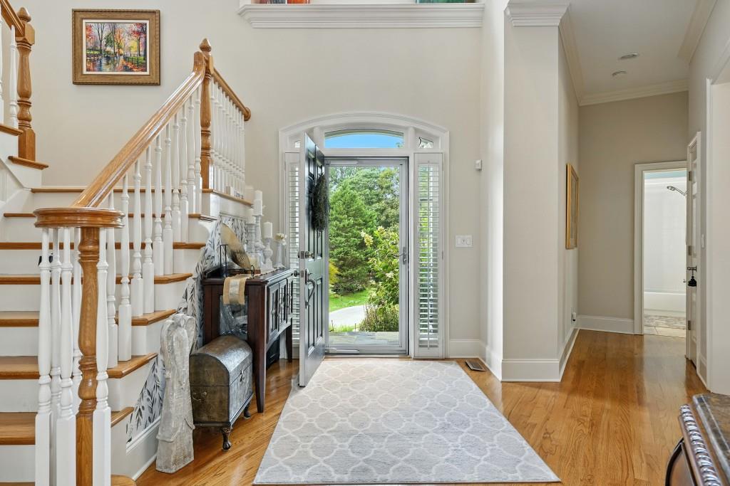 5453 Dunwoody Glen Court