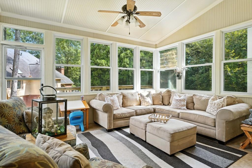 5453 Dunwoody Glen Court