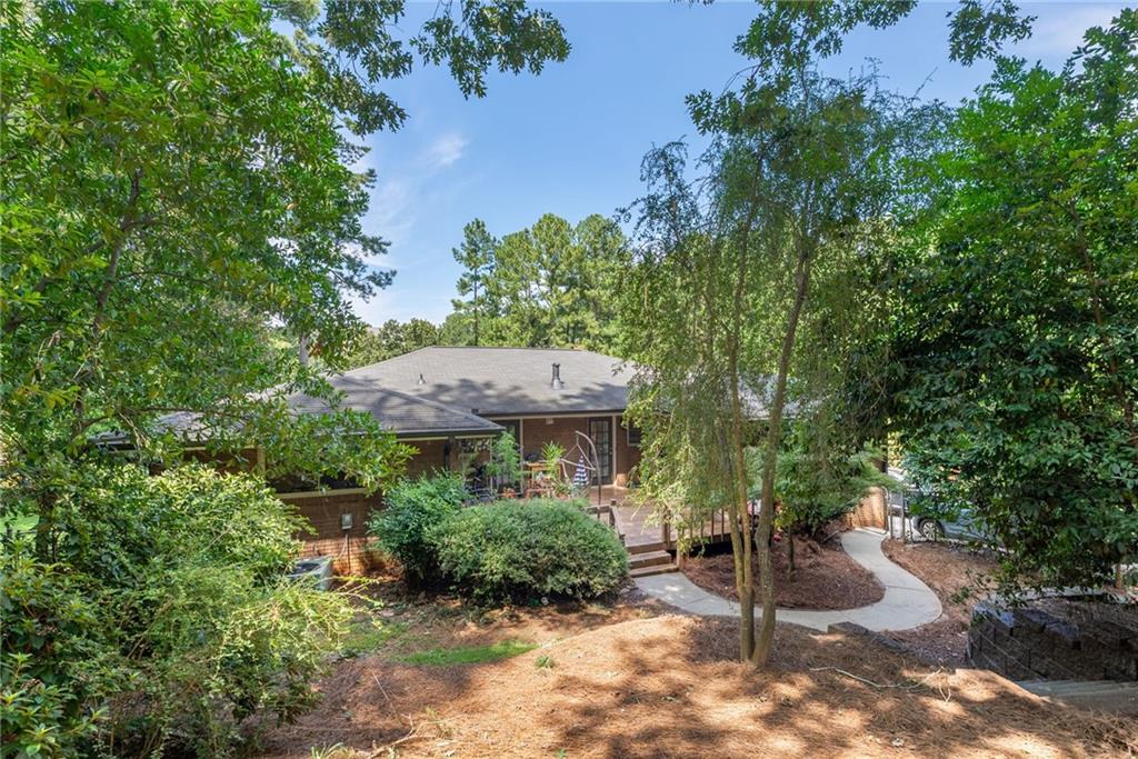 1447 Southland Vista Court NE