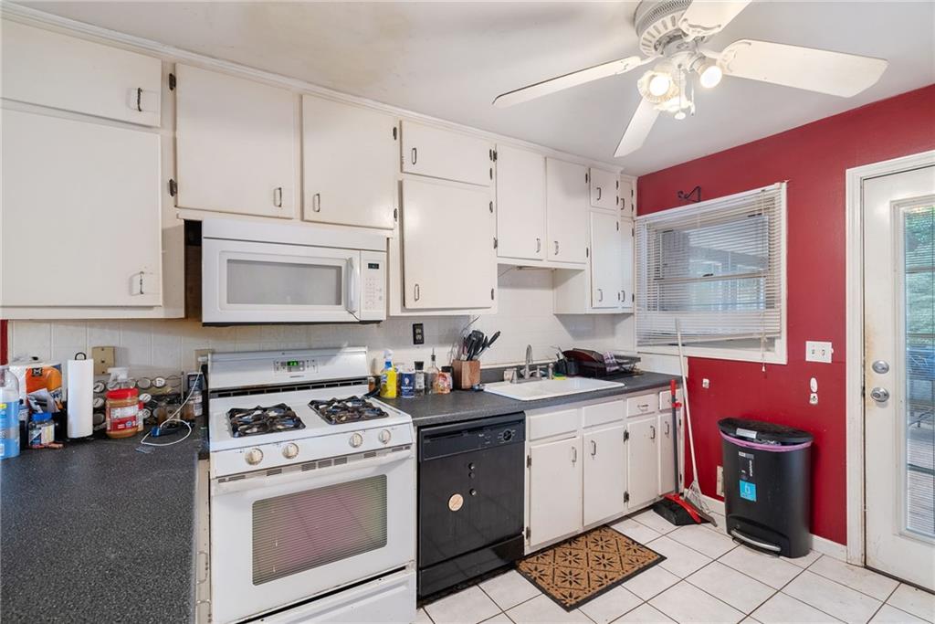 1447 Southland Vista Court NE