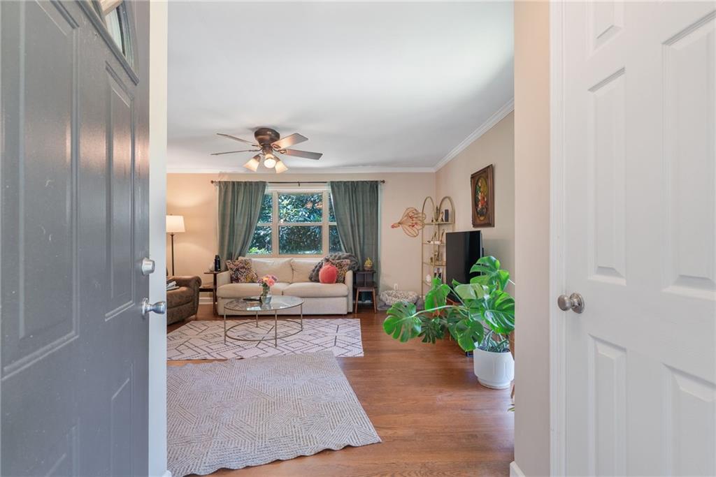 1447 Southland Vista Court NE