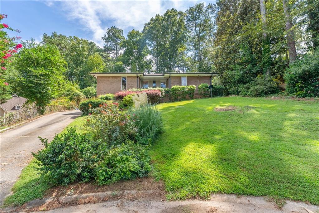 1447 Southland Vista Court NE