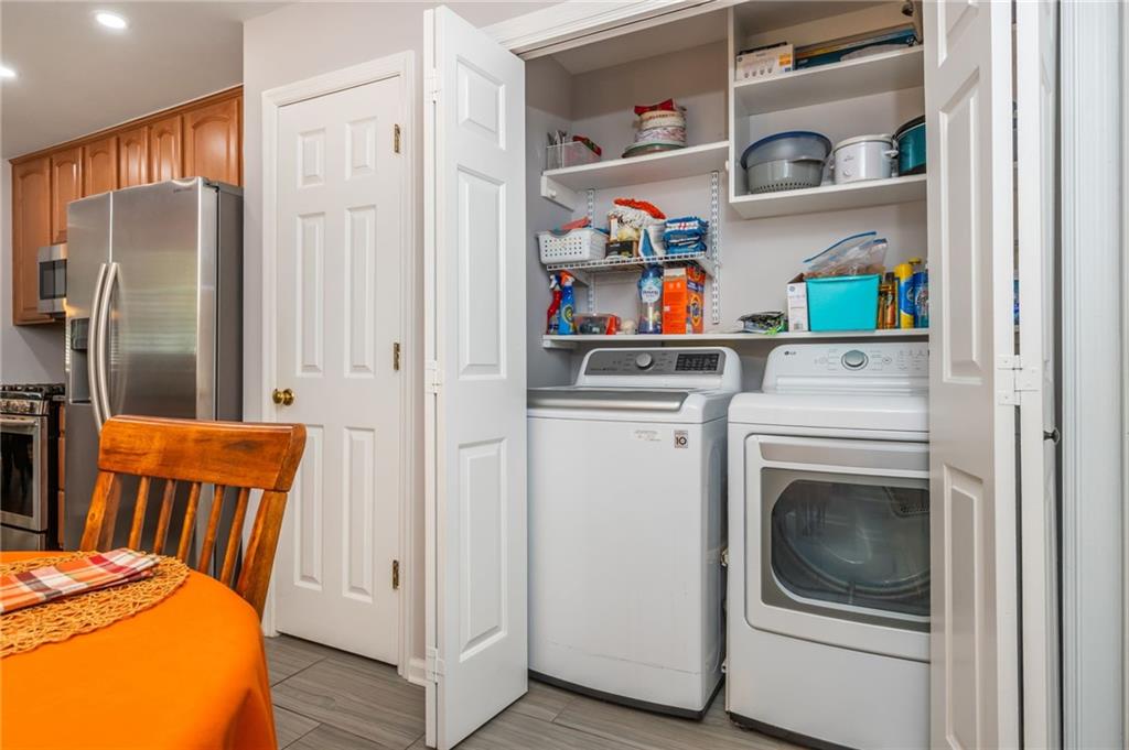 140 Whisperwood Lane NW