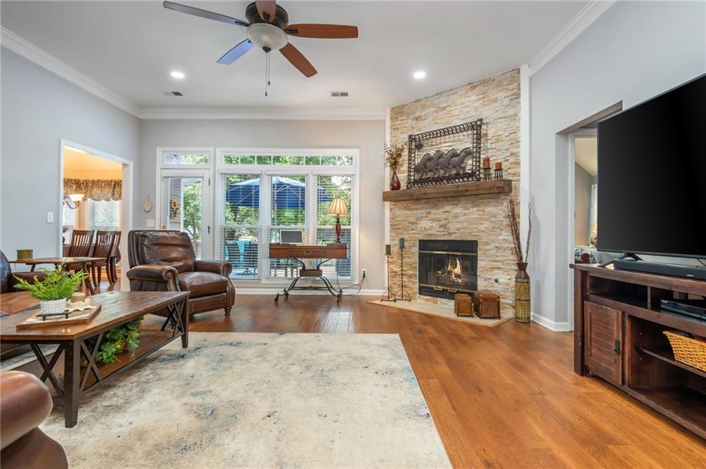 140 Whisperwood Lane NW