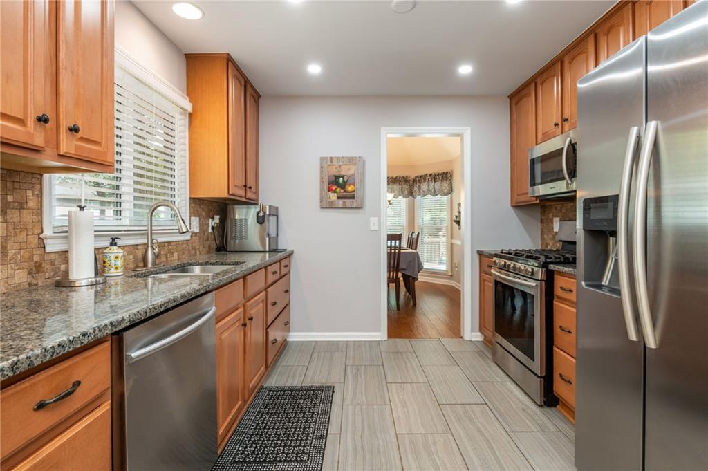 140 Whisperwood Lane NW