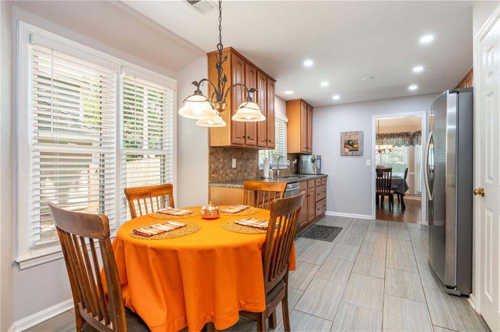 140 Whisperwood Lane NW