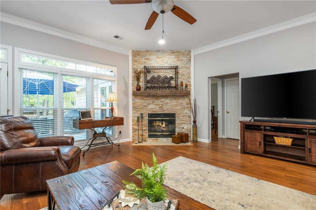 140 Whisperwood Lane NW