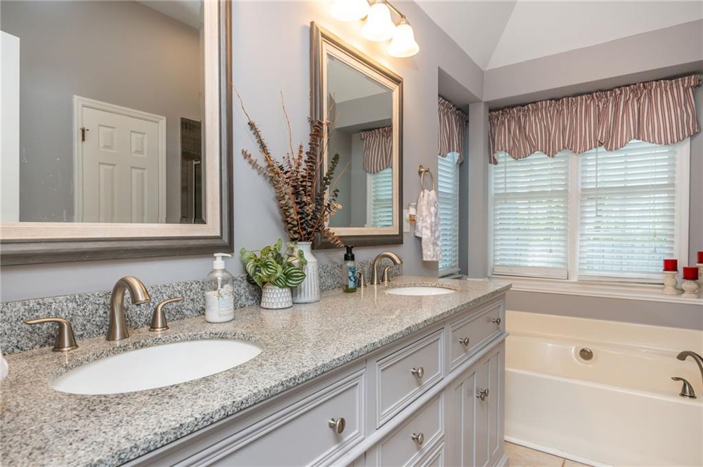 140 Whisperwood Lane NW