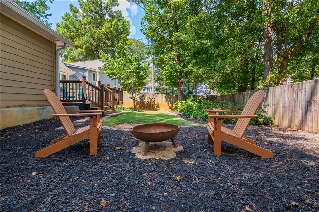 140 Whisperwood Lane NW