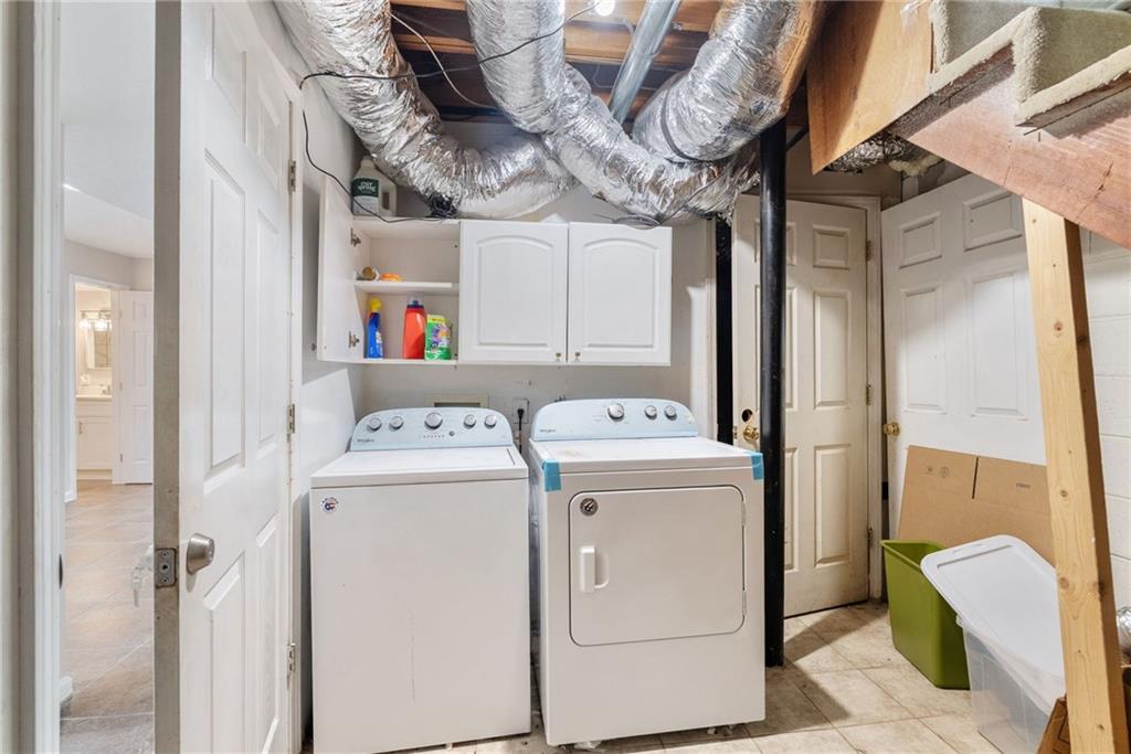 1447 Southland Vista Court NE