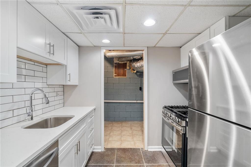 1447 Southland Vista Court NE