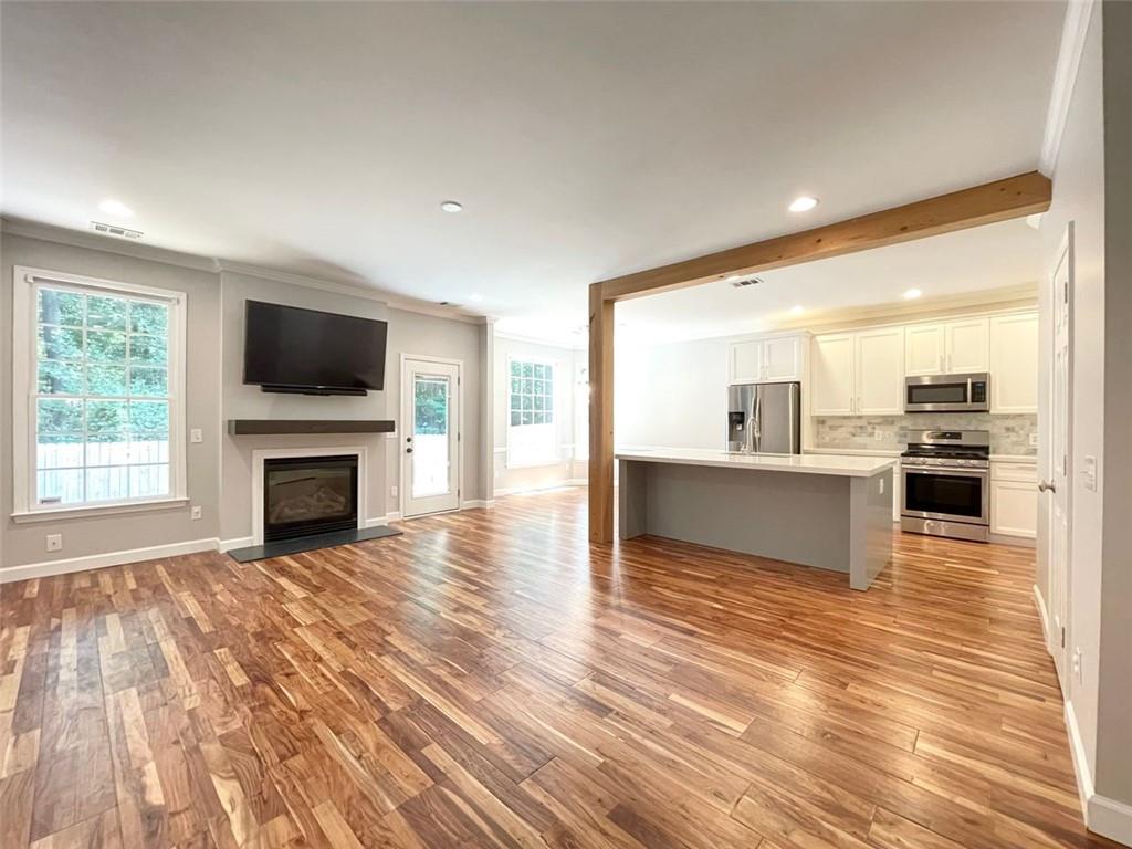 6000 Hunter Hall Court