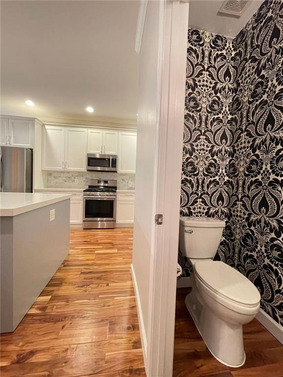 6000 Hunter Hall Court