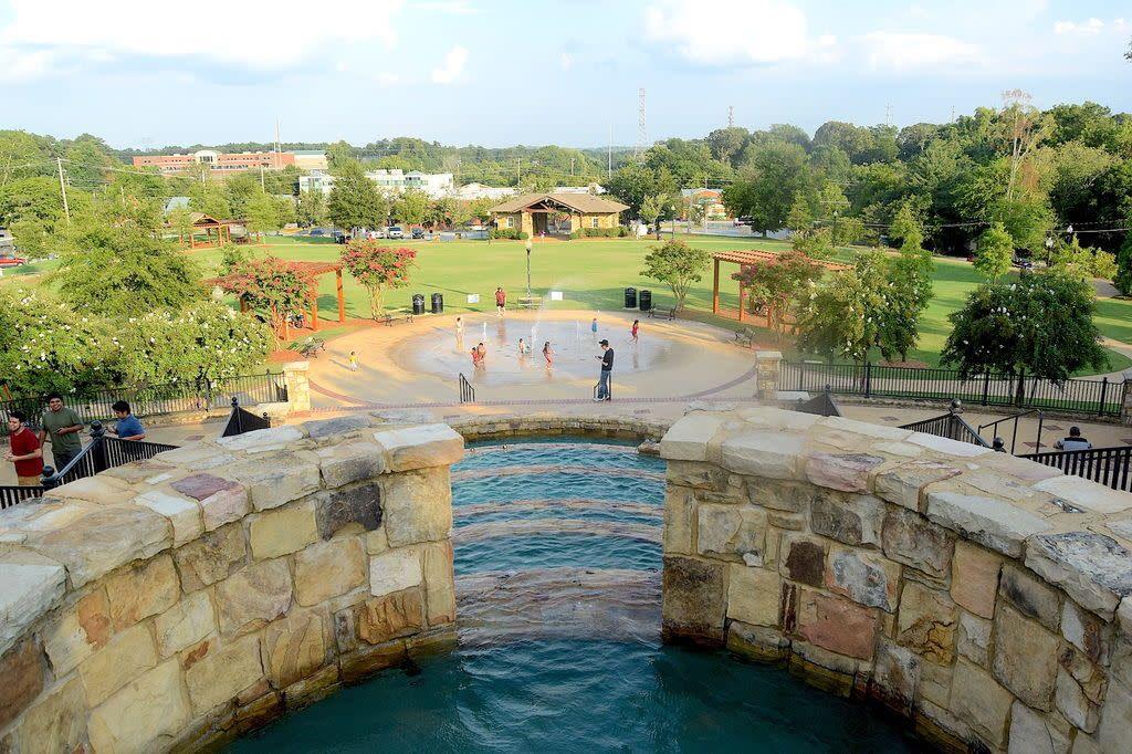 6000 Hunter Hall Court