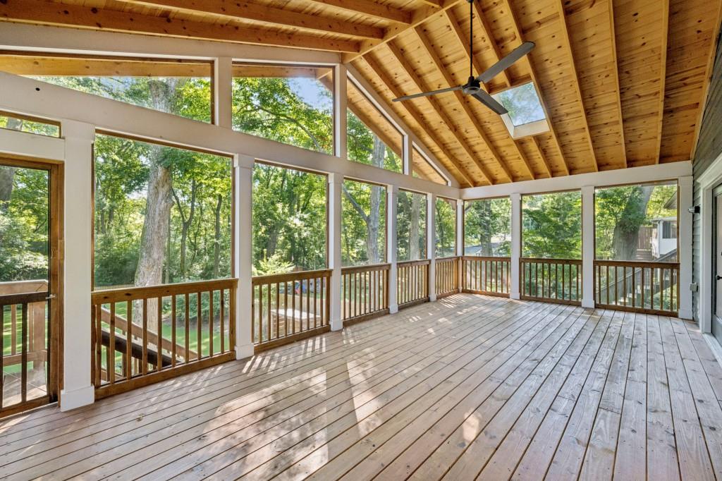 85 Rockyford Road NE