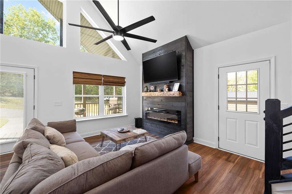 356 Mulberry Circle