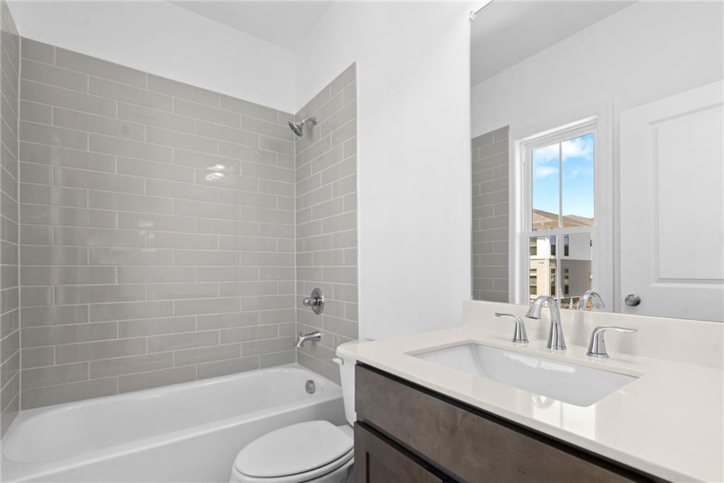 2882 Evanshire Avenue Unit 117