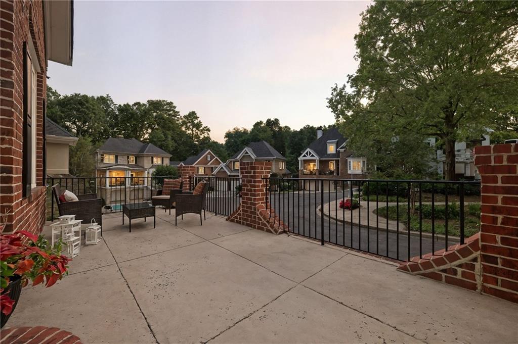 1154 Fairway Gardens NE