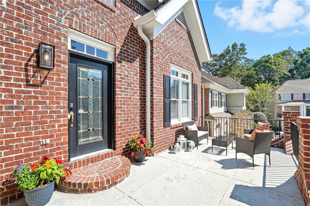 1154 Fairway Gardens NE