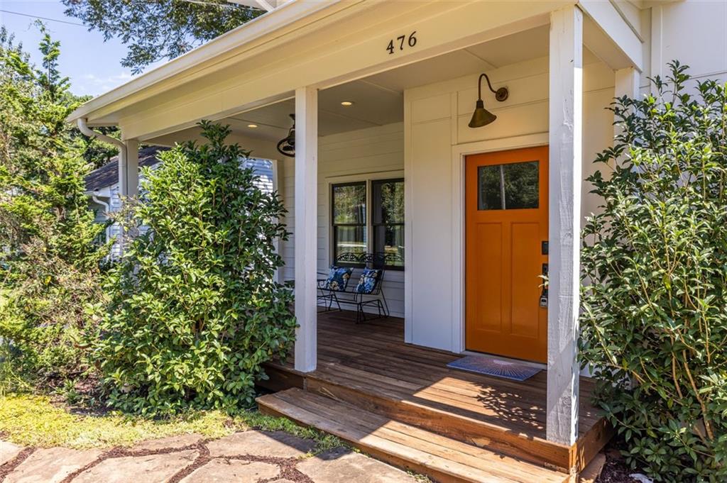 476 MAYNARD Terrace SE