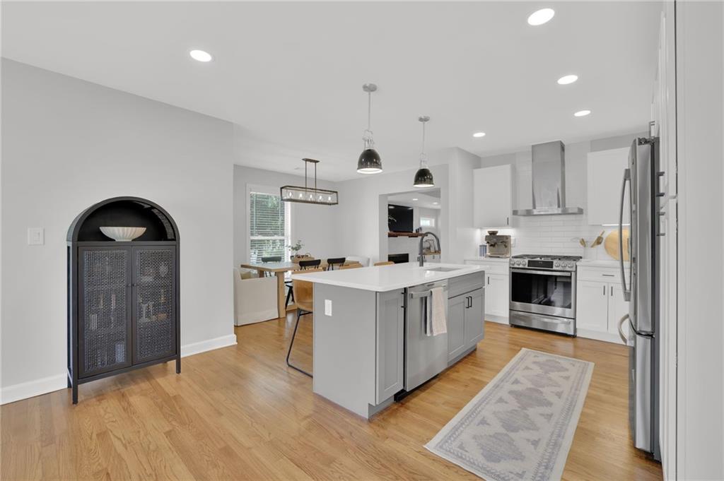 2510 Glendale Circle SE