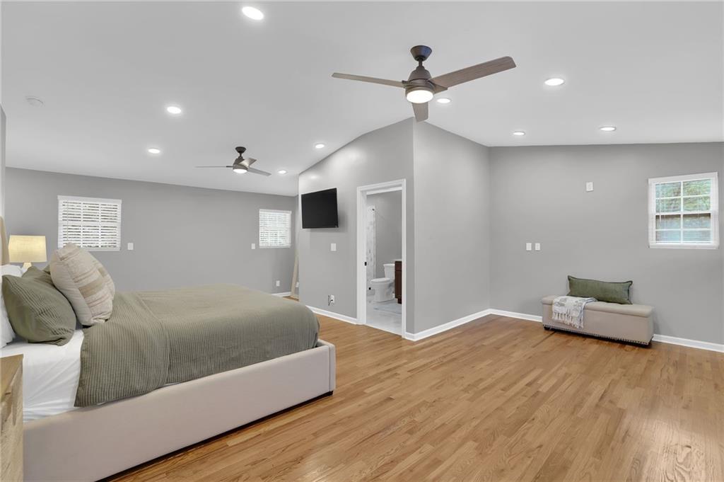 2510 Glendale Circle SE