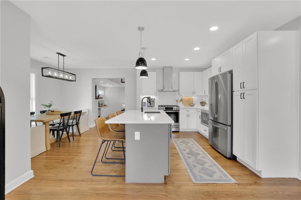 2510 Glendale Circle SE