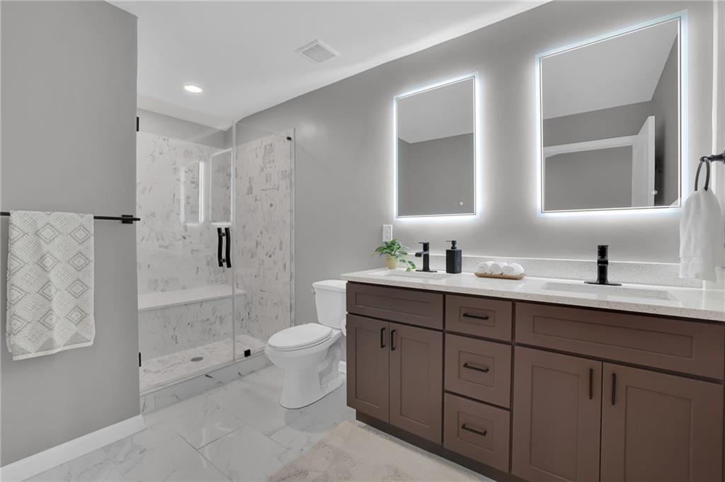 2510 Glendale Circle SE