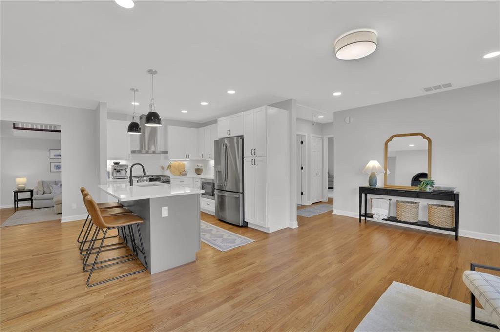 2510 Glendale Circle SE