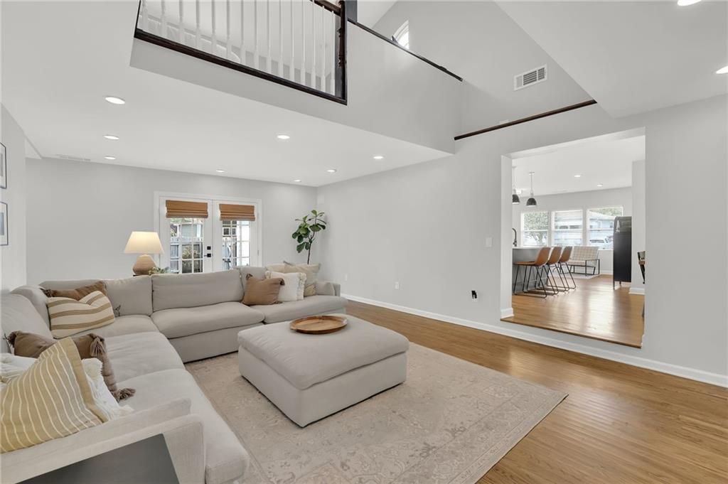 2510 Glendale Circle SE