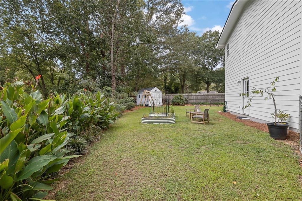 2510 Glendale Circle SE