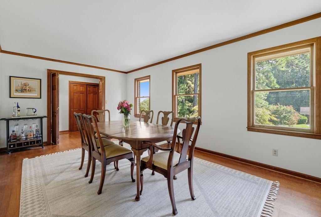 2932 Country Squire Lane