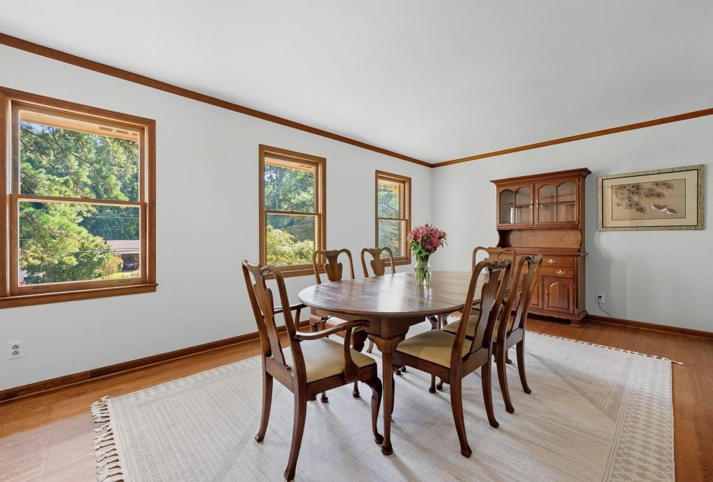 2932 Country Squire Lane