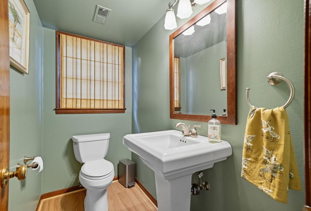 2932 Country Squire Lane