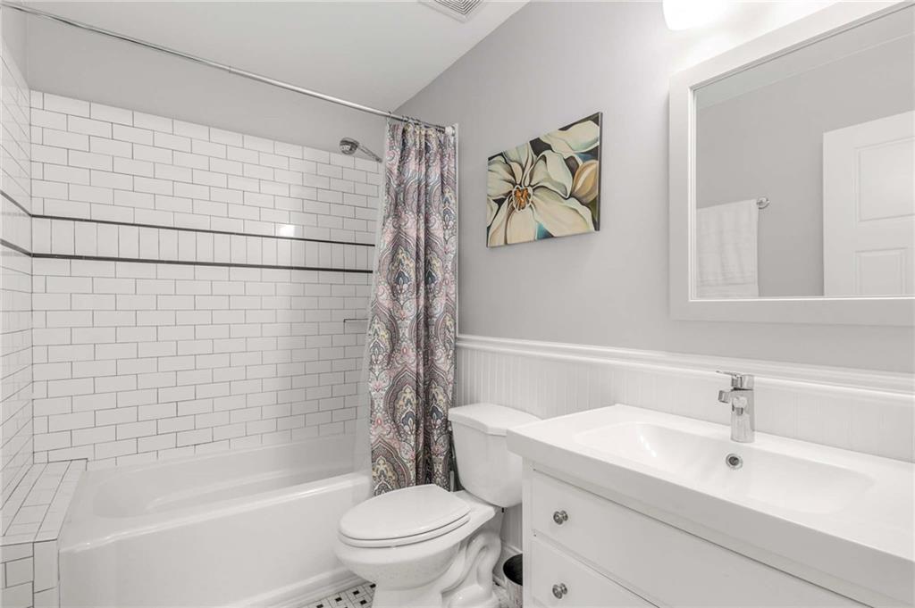 377 East Side Avenue SE