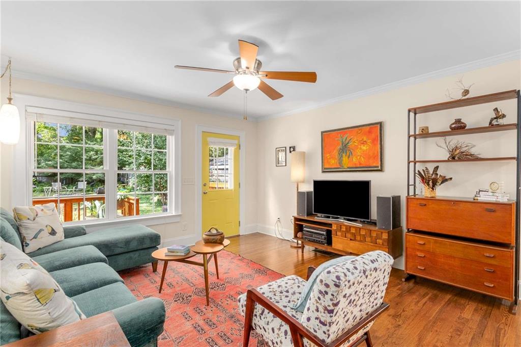 377 East Side Avenue SE